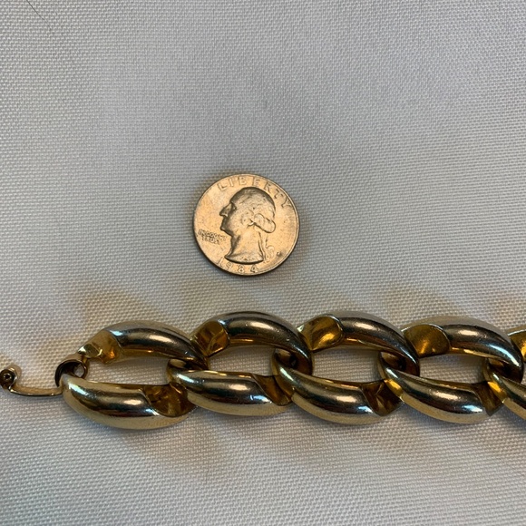 🎉Host Pick🎉.Dior Vintage Antique Gold Curb Link Chain Bracelet! - Picture 10 of 11